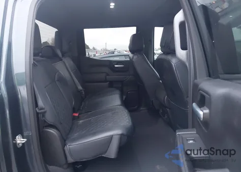 2021 Chevrolet Silverado 1500 2Wd Short Bed Custom z USA, uszkodzony, nr VIN 1GCPWBEK9MZ234156